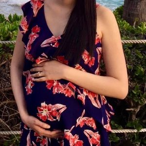 A pea in the pod maternity dress size small